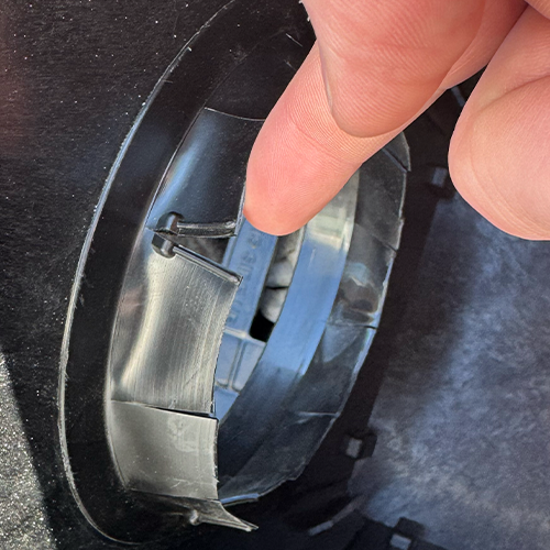 Flexible pipe flap cutouts